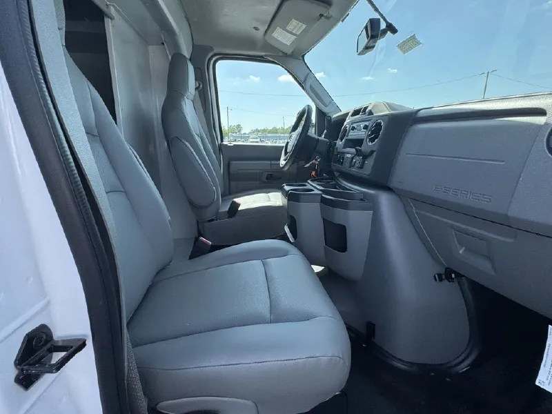 2025 FORD ECONOLINE