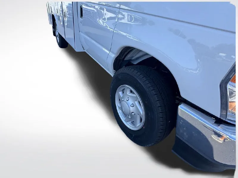 2025 FORD ECONOLINE
