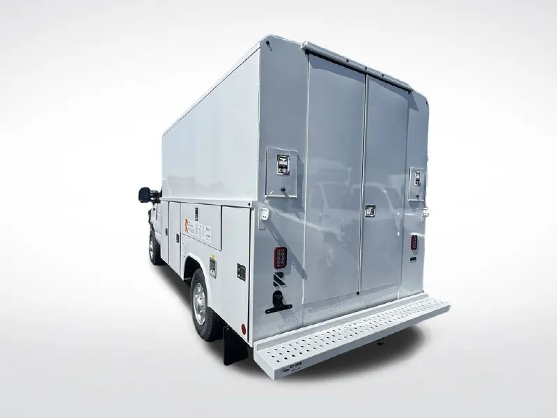 2025 FORD ECONOLINE