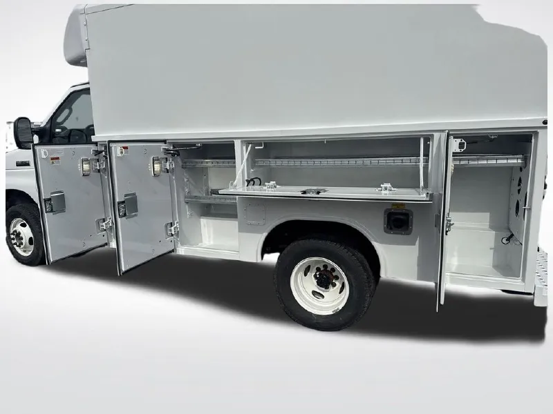 2025 FORD ECONOLINE
