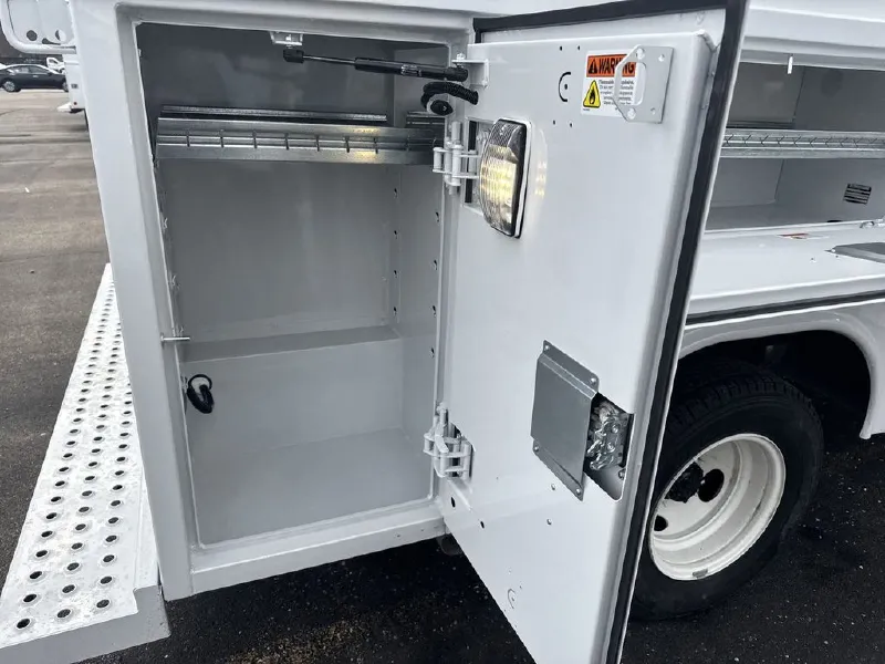 2025 FORD ECONOLINE