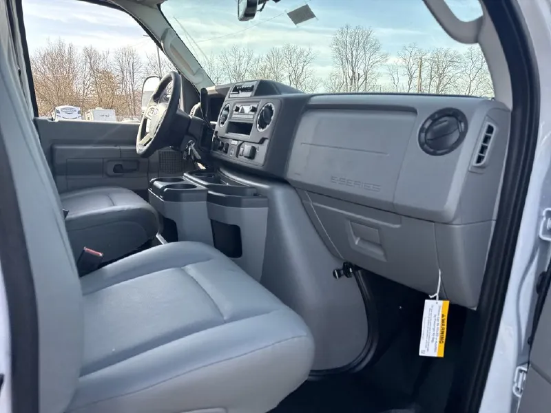 2025 FORD ECONOLINE