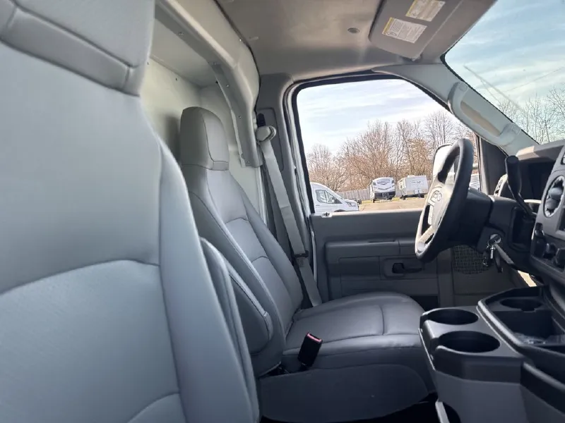 2025 FORD ECONOLINE