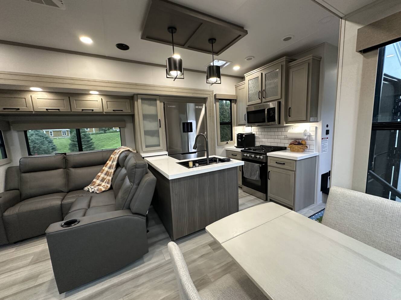 A photo of this 2025 Grand Design MOMENTUM M-CLASS 395MS