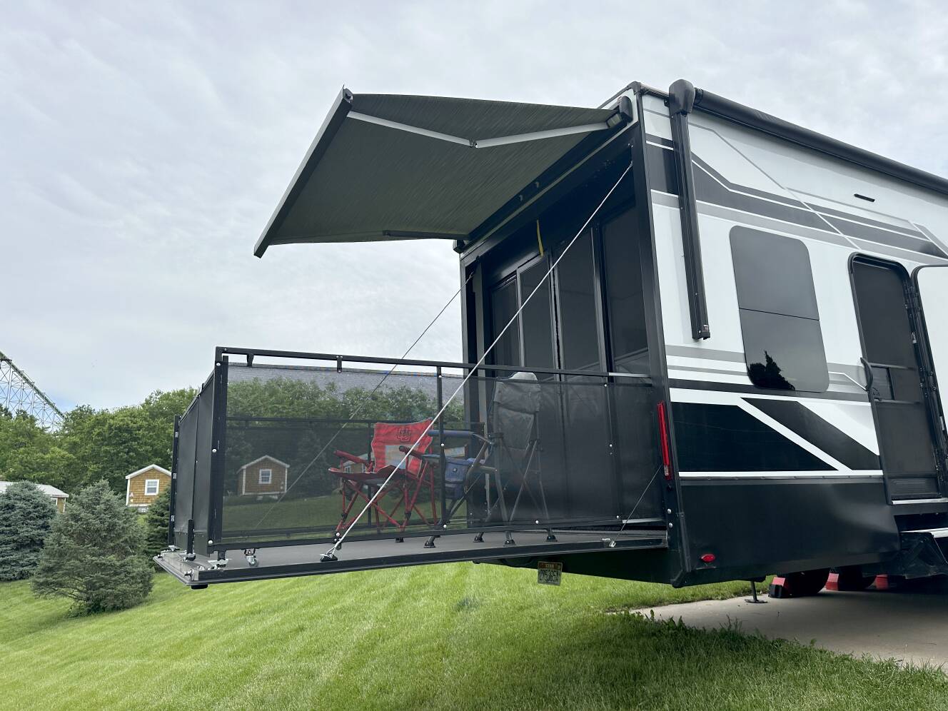 A photo of this 2025 Grand Design MOMENTUM M-CLASS 395MS