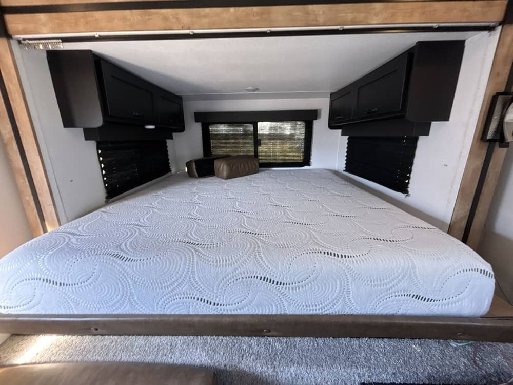 2021 Keystone OUTBACK ULTRA LITE 240URS RV