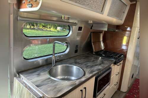 2019 Airstream INTERNATIONAL SERENITY 30RB in madison GA