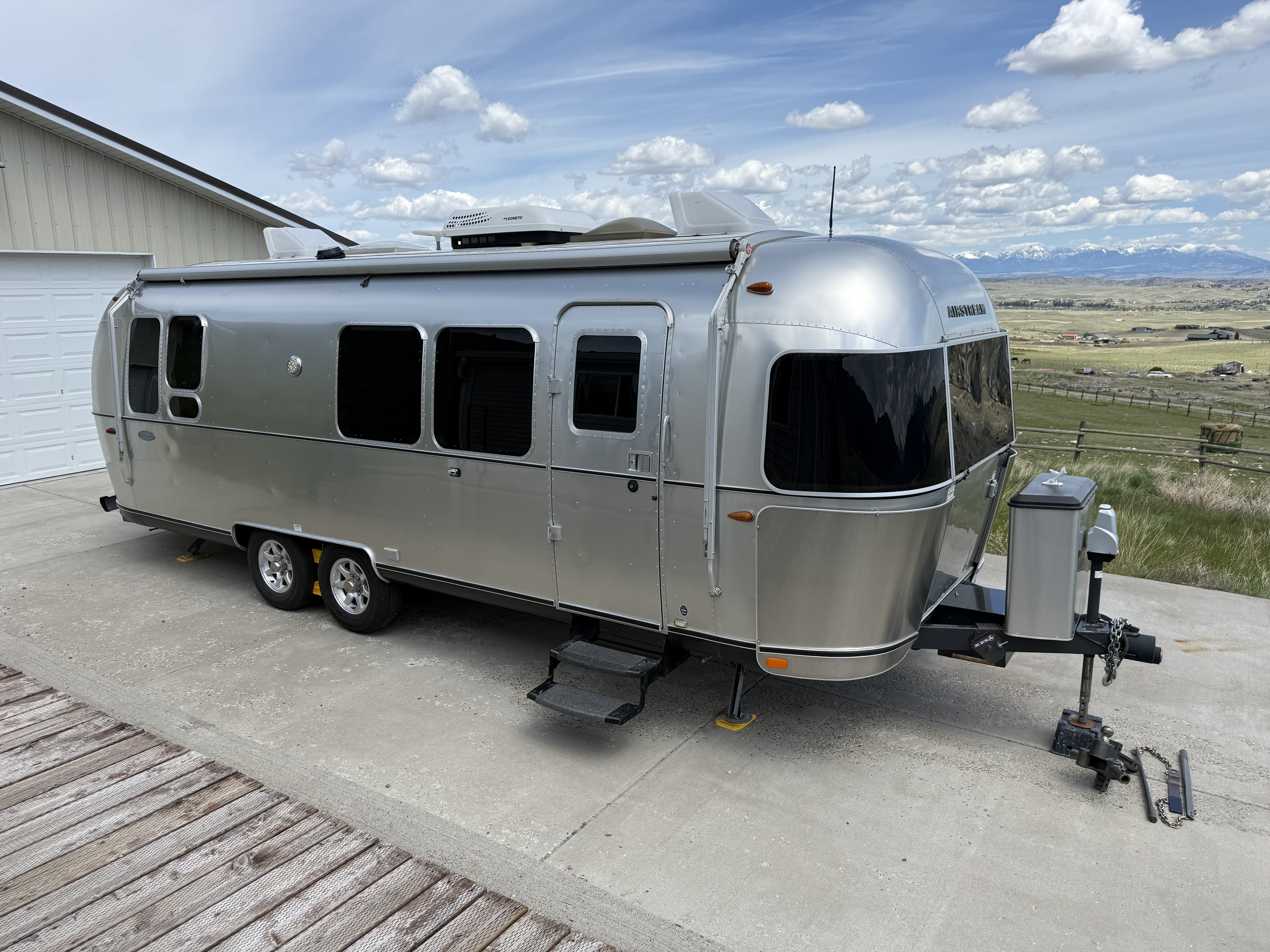 2016 Airstream FLYING CLOUD 28RB in livingston MT