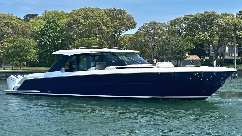 2027 Tiara Yachts 56LS in hampton bays NY