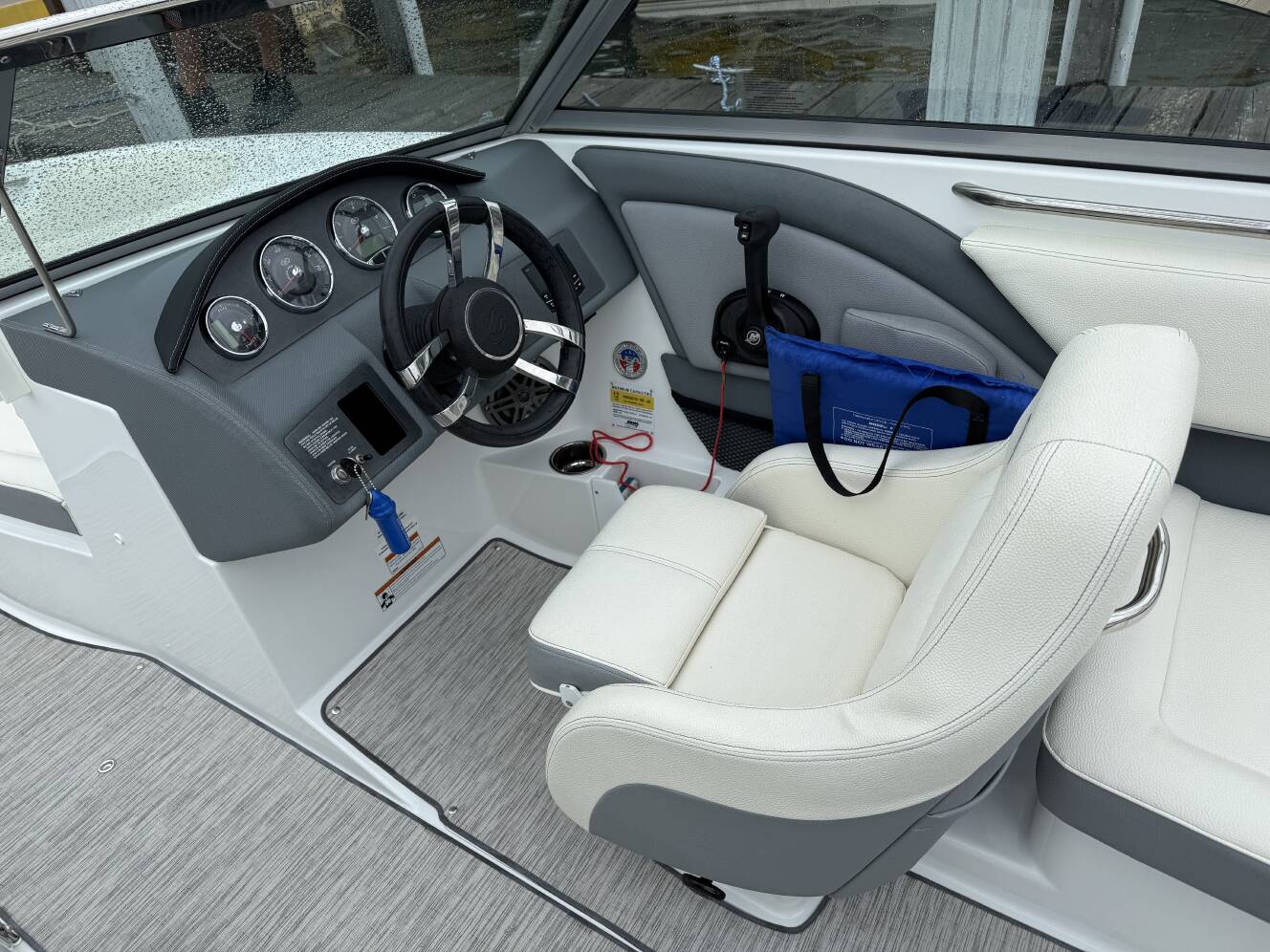 A photo of this 2021 Cobalt 220S