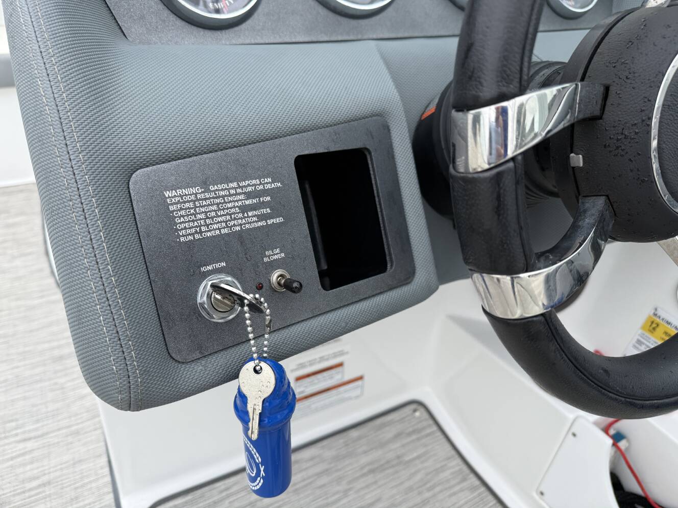 A photo of this 2021 Cobalt 220S