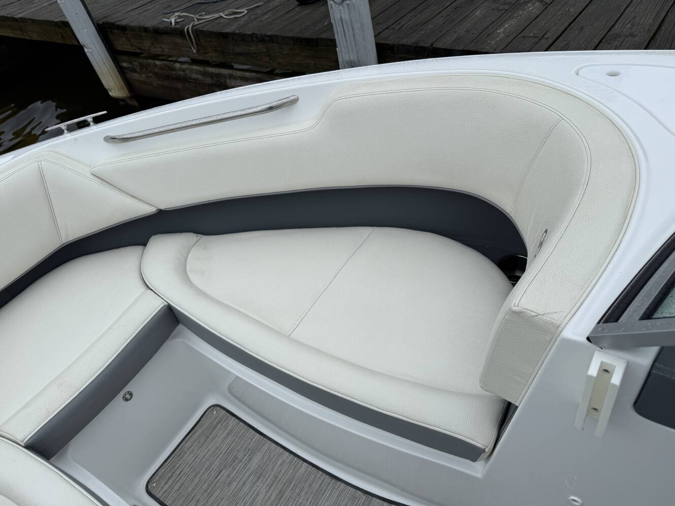 A photo of this 2021 Cobalt 220S