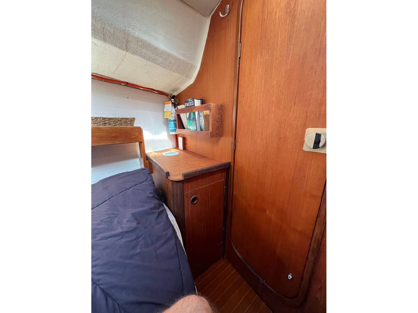 A photo of this 1984 Beneteau First 345