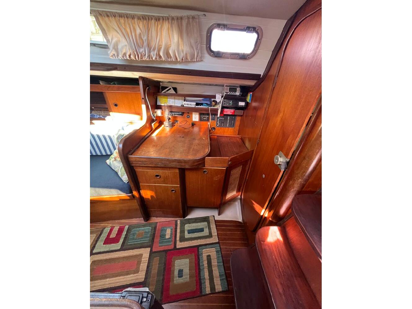 A photo of this 1984 Beneteau First 345