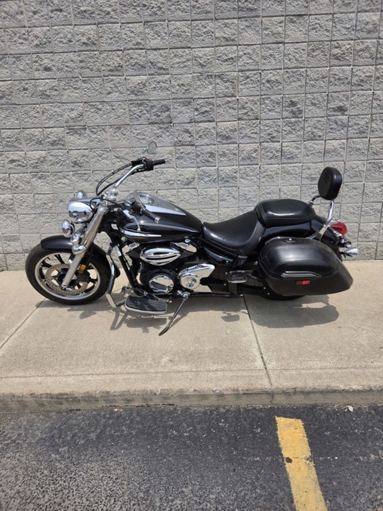 2012 Yamaha V Star 950 Tourer 950 TOURER in Monroe, MI