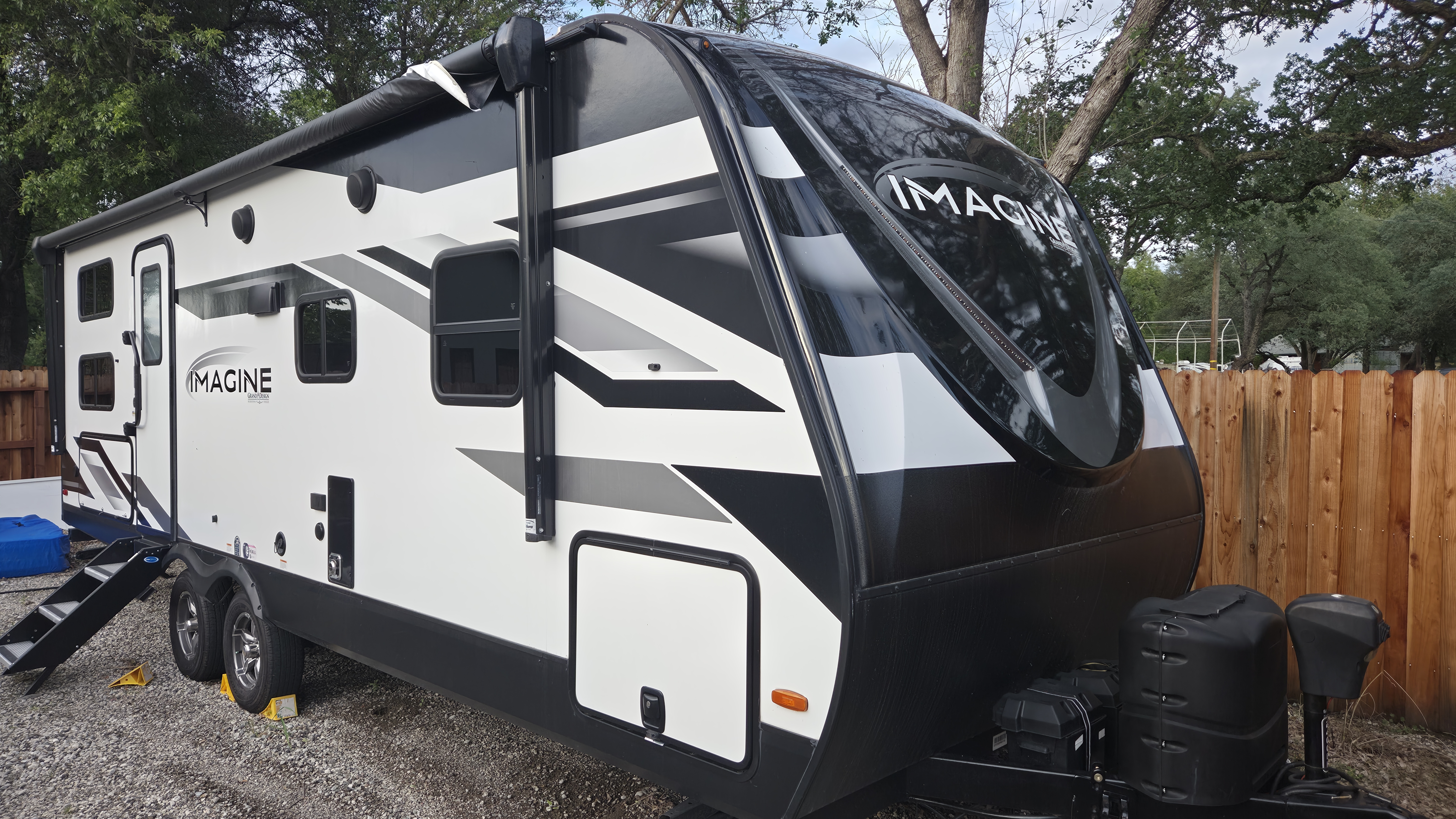 2023 Grand Design IMAGINE 2400BH RV