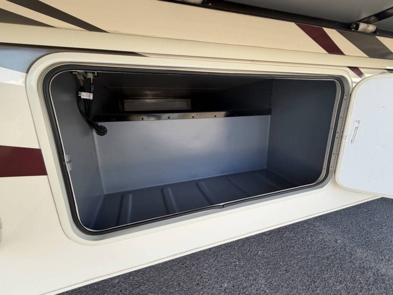 A photo of this 2020 Fleetwood FLAIR 35R