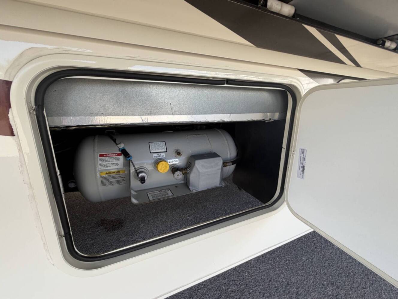 A photo of this 2020 Fleetwood FLAIR 35R