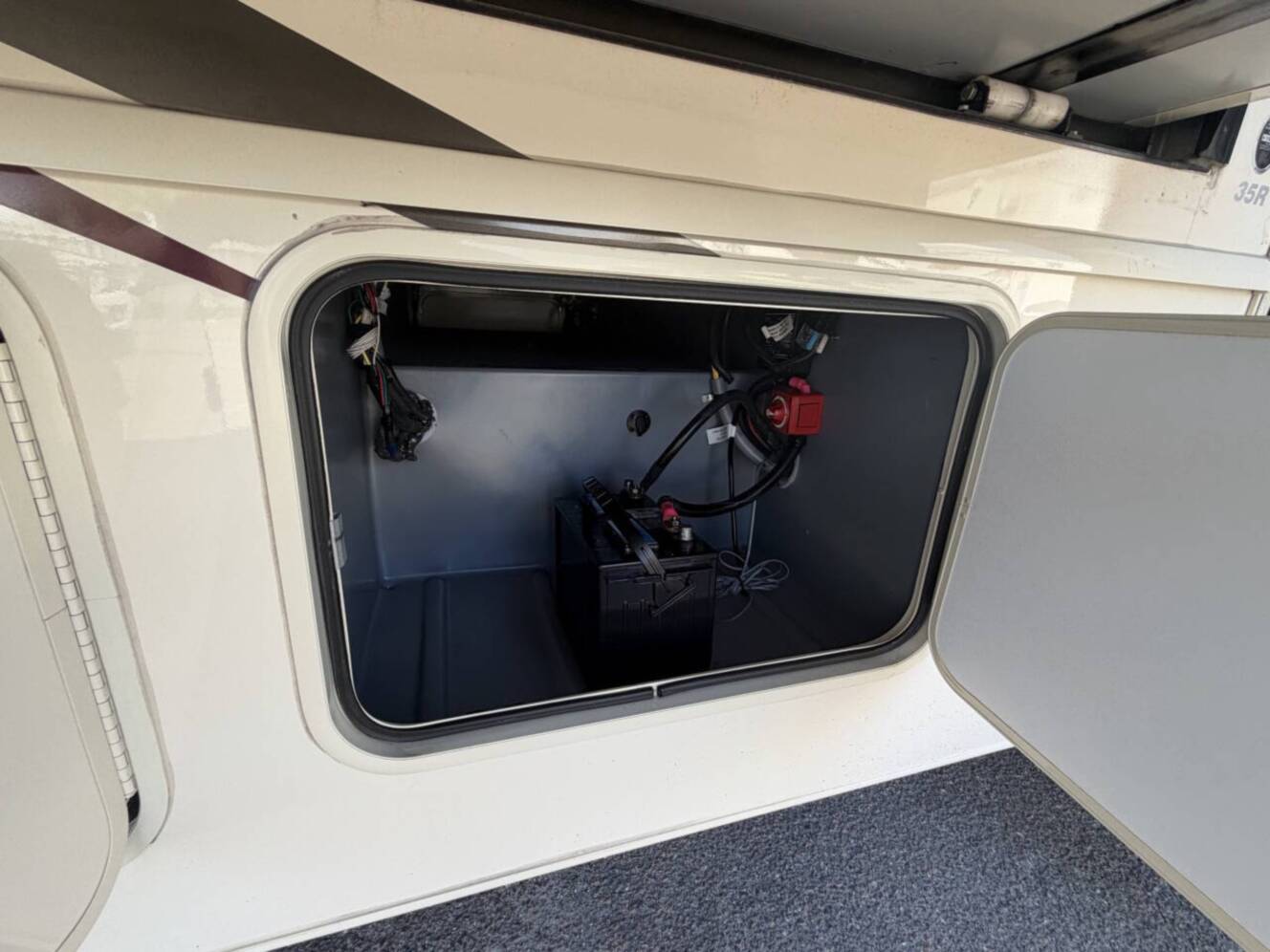 A photo of this 2020 Fleetwood FLAIR 35R