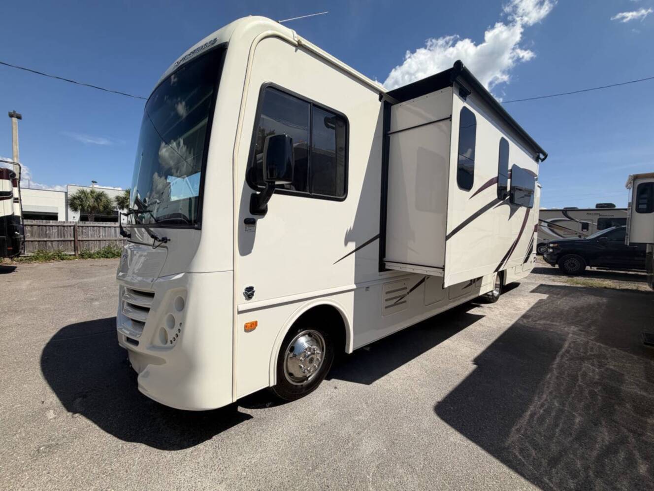 A photo of this 2020 Fleetwood FLAIR 35R