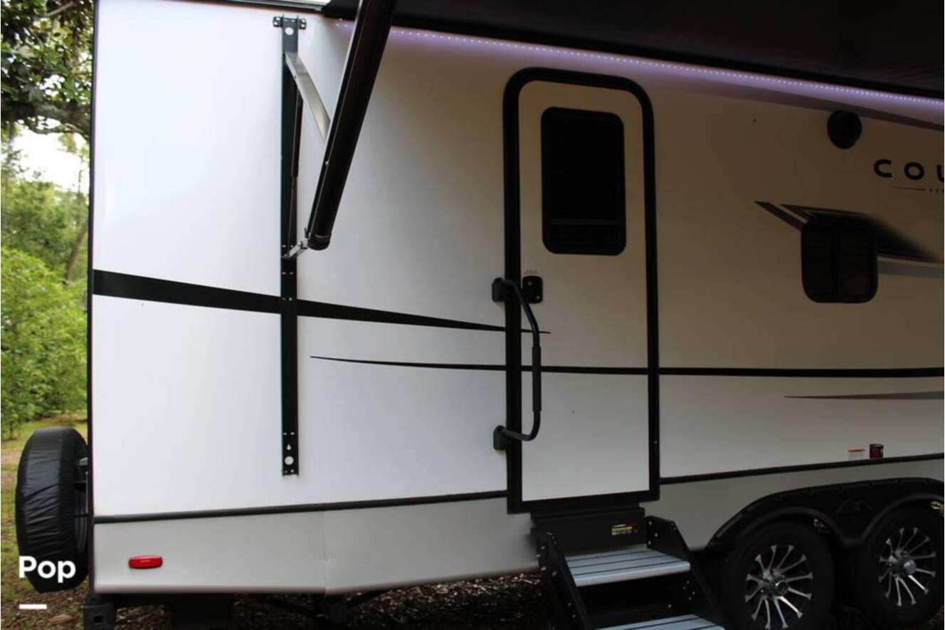 A photo of this 2025 Keystone Cougar 25FKDWE