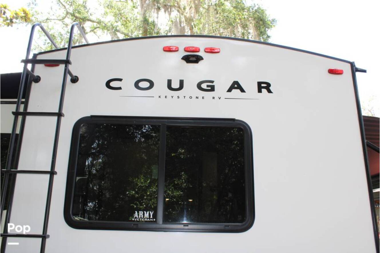 A photo of this 2025 Keystone Cougar 25FKDWE
