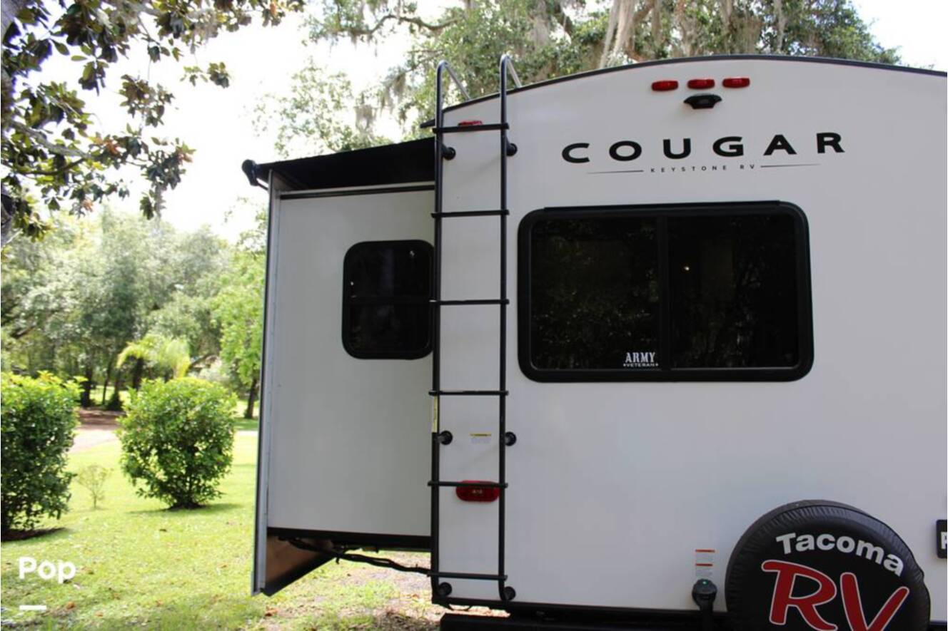 A photo of this 2025 Keystone Cougar 25FKDWE