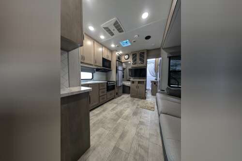 2023 Grand Design MOMENTUM G-CLASS 29G in goodrich MI