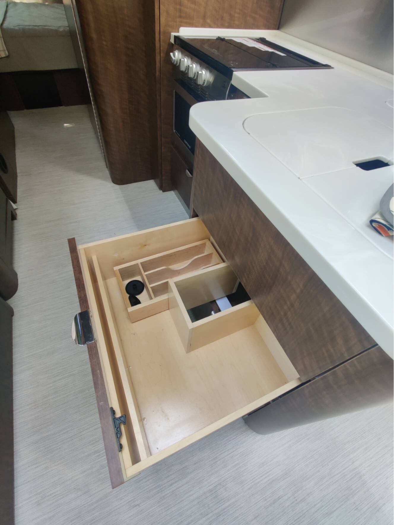 A photo of this 2023 Airstream GLOBETROTTER 25FBQ