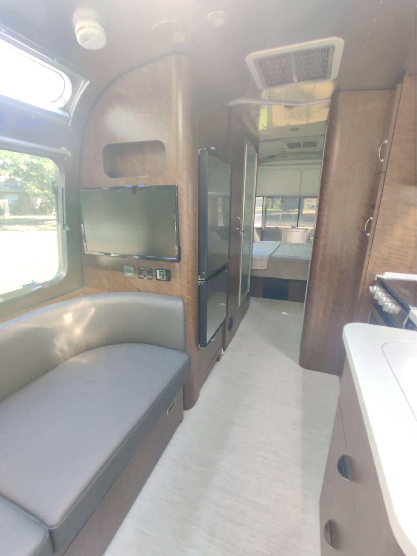 A photo of this 2023 Airstream GLOBETROTTER 25FBQ