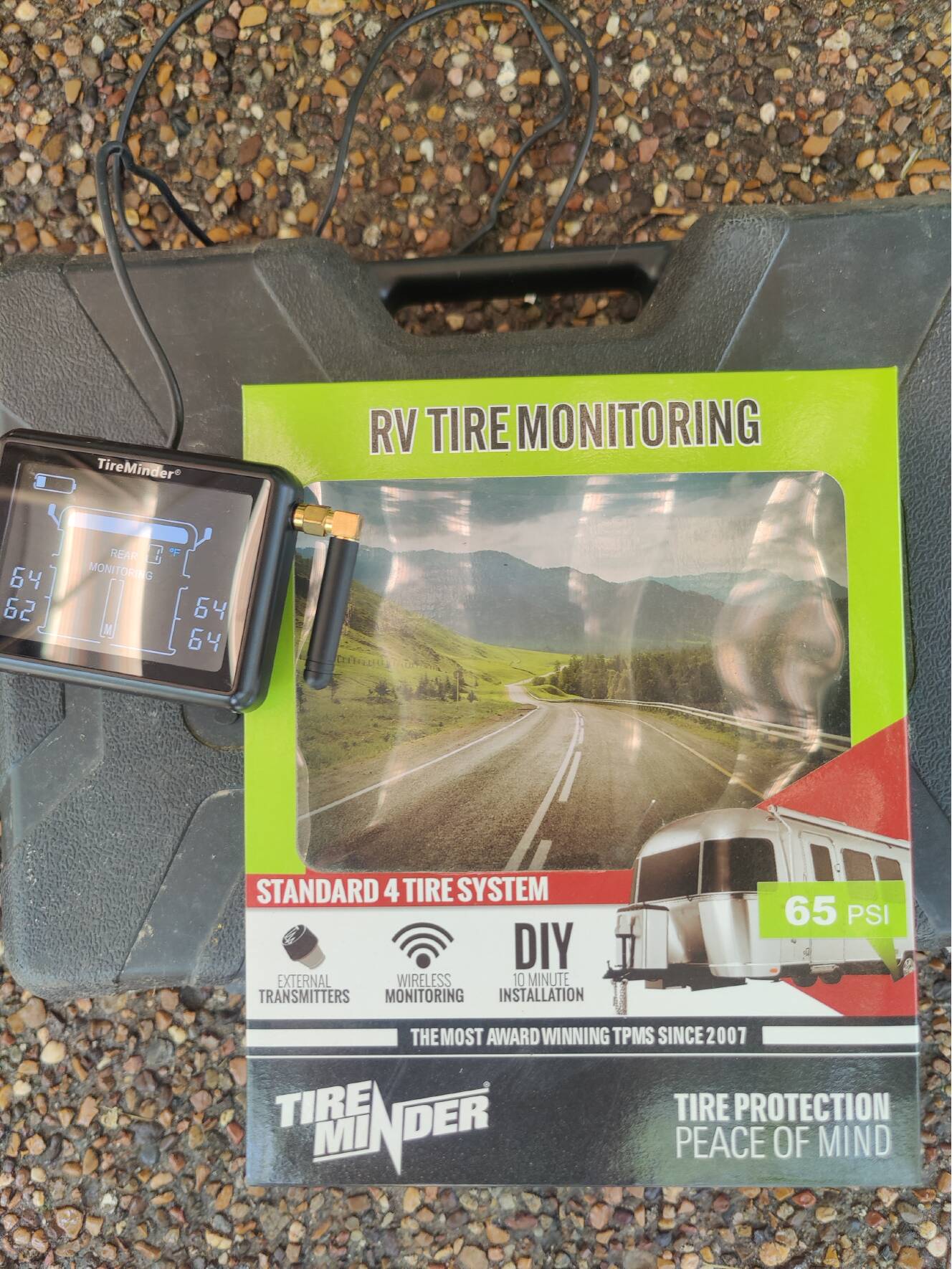 A photo of this 2023 Airstream GLOBETROTTER 25FBQ