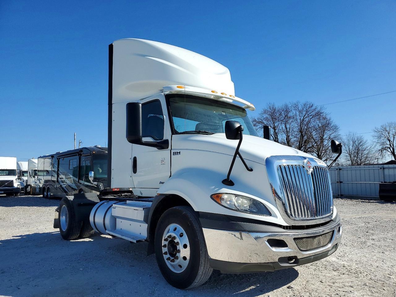 2019 INTERNATIONAL RH613 in Springfield, MO