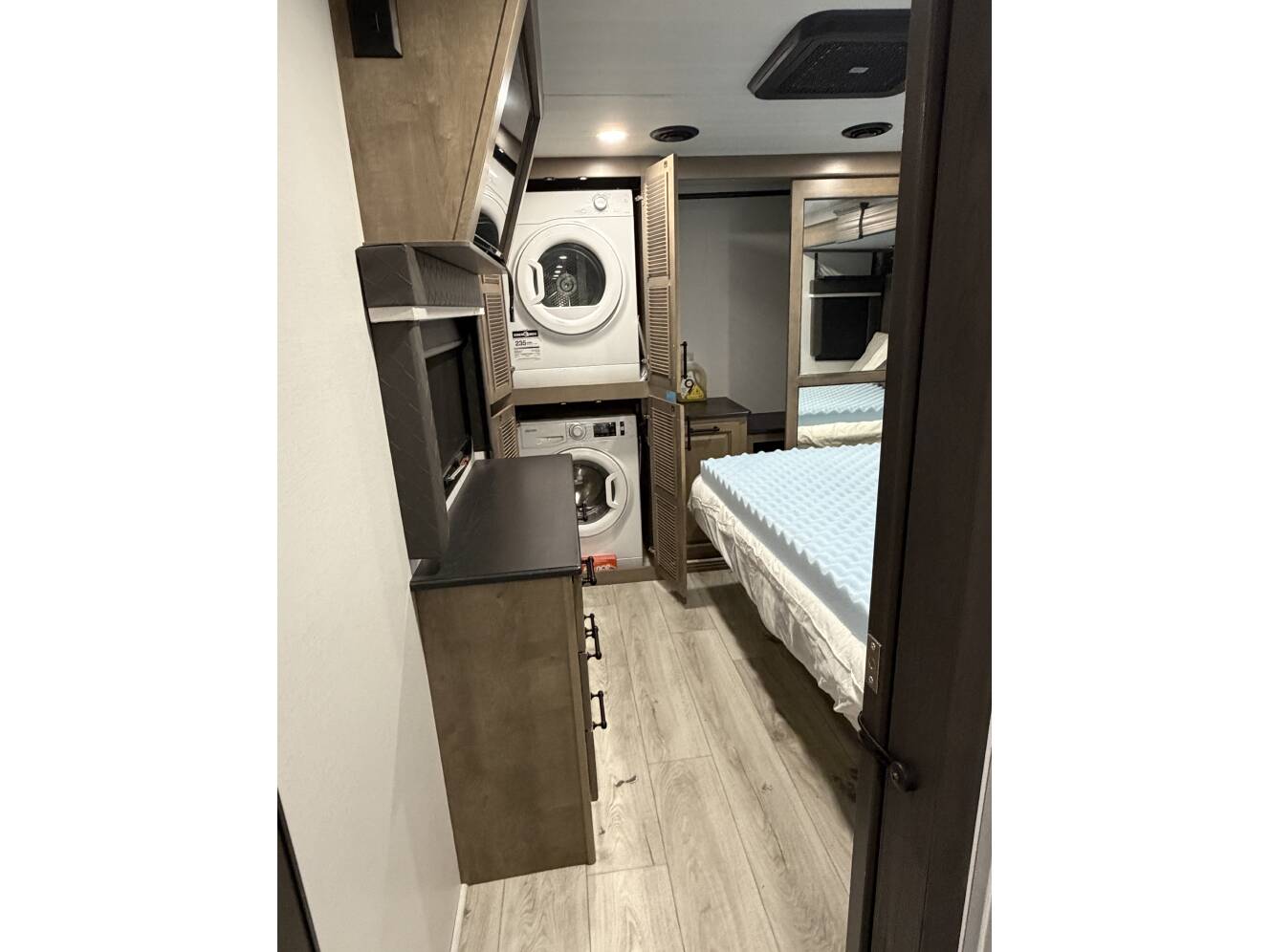 A photo of this 2025 Keystone MONTANA 3941FO