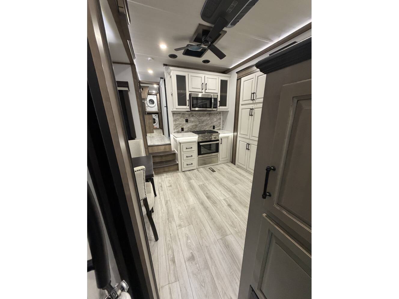 A photo of this 2025 Keystone MONTANA 3941FO