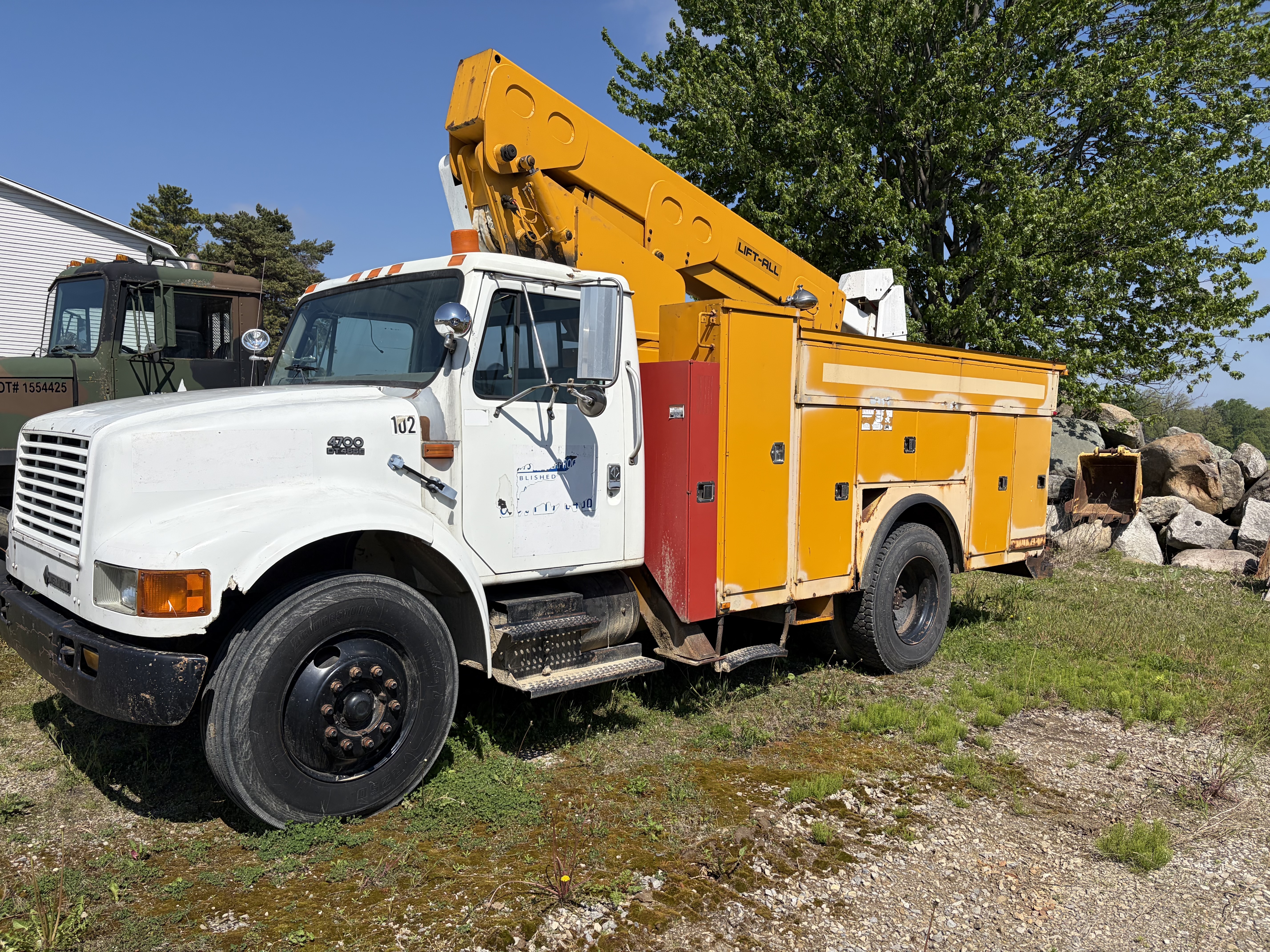 1996 INTERNATIONAL 4700 4x2 in Oxford, MI