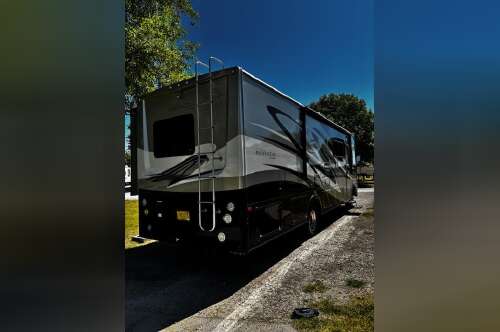 2013 Coachmen MIRADA 29DS in hobbs NM