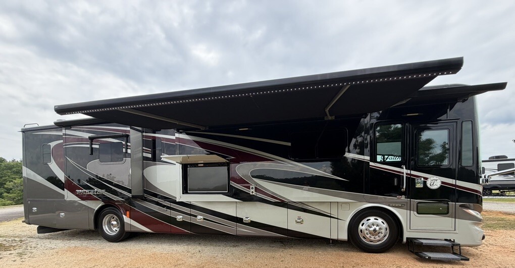 2016 Tiffin Motorhomes PHAETON 40 QBH in walhalla SC