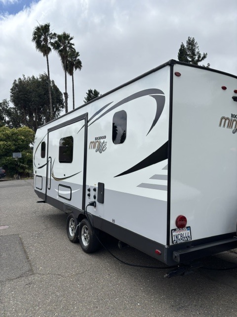 2019 Forest River ROCKWOOD MINI LITE 2509S in el verano CA