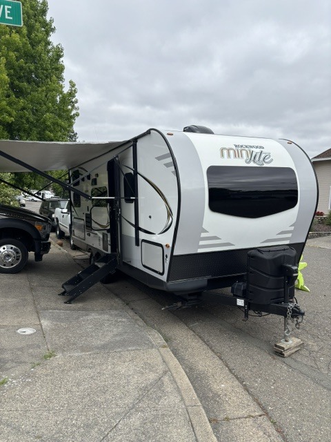 2019 Forest River ROCKWOOD MINI LITE 2509S in el verano CA