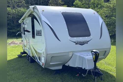2018 Lance 1995 TRAVEL TRAILER in valley head WV
