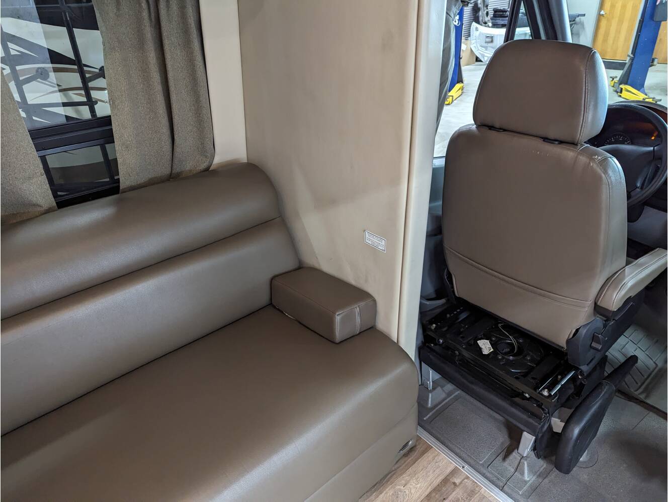 A photo of this 2013 Leisure Travel FREE SPIRIT SS