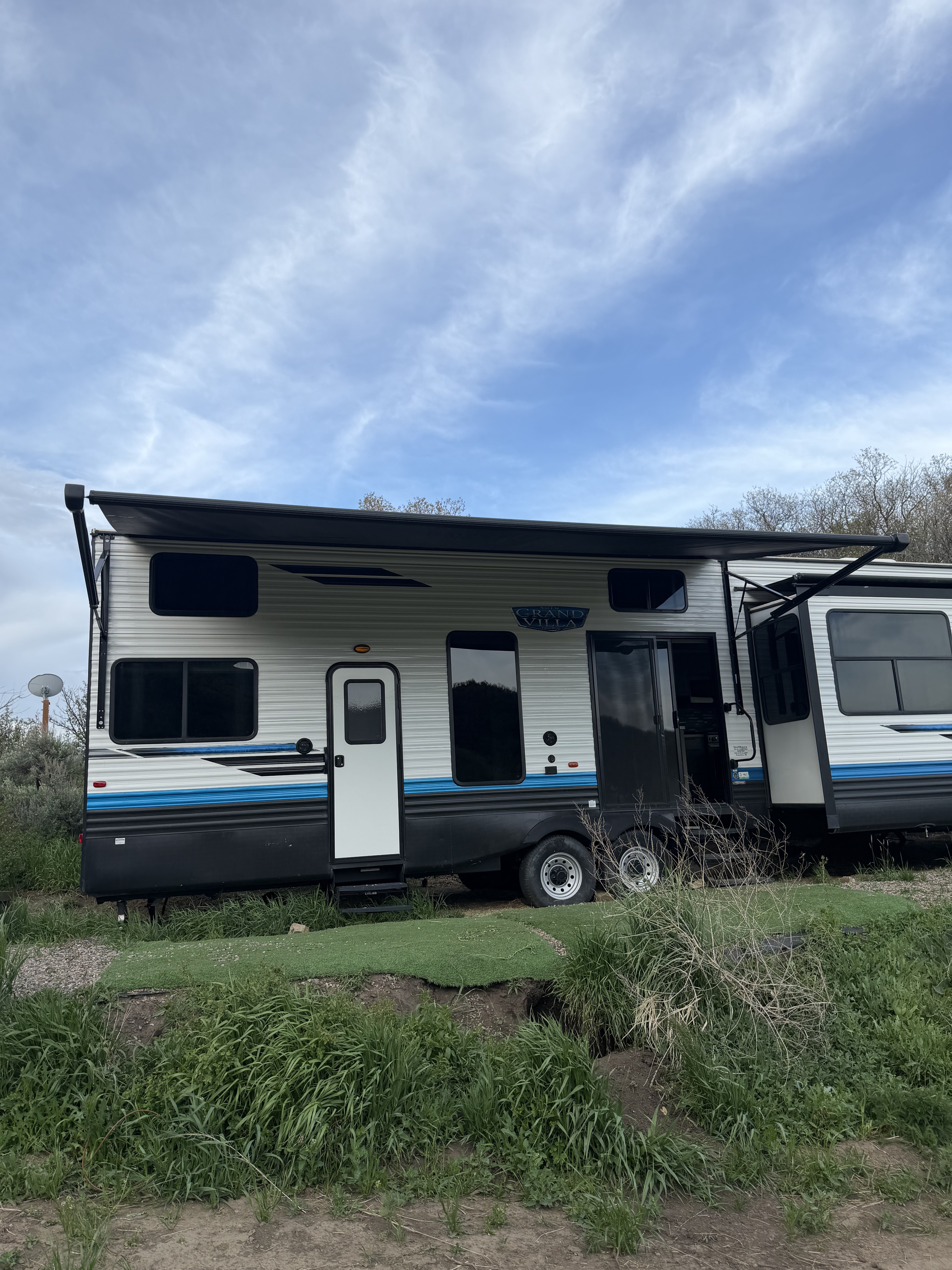 2024 Forest River SALEM 42FLDL RV