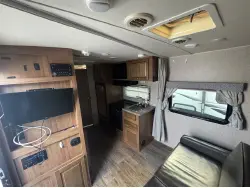 2018 FOREST RIVER ROCKWOOD MINI LITE 1905