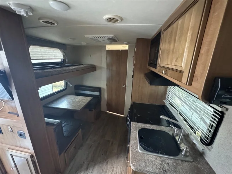 2018 FOREST RIVER ROCKWOOD MINI LITE 1905