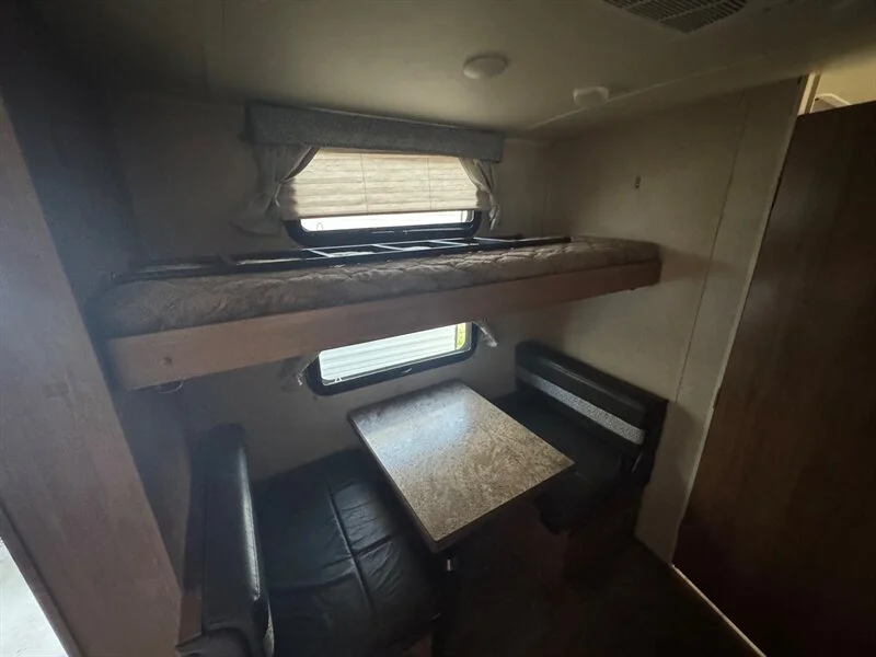 2018 FOREST RIVER ROCKWOOD MINI LITE 1905