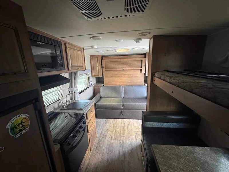 2018 FOREST RIVER ROCKWOOD MINI LITE 1905