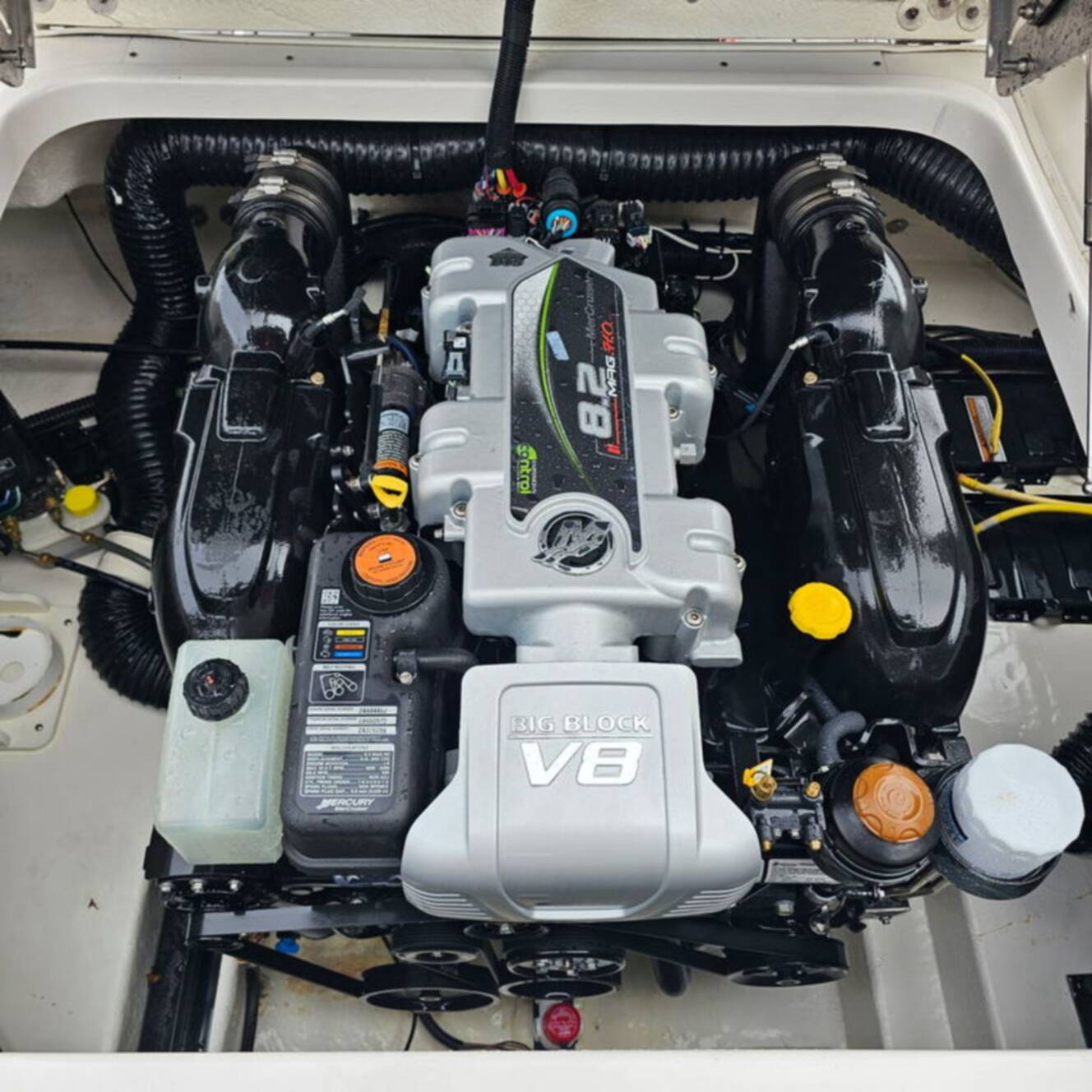 A photo of this 2021 Chaparral 307 SSX