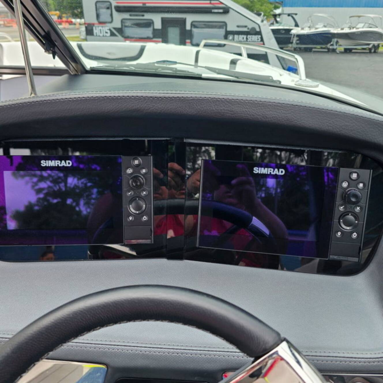 A photo of this 2021 Chaparral 307 SSX