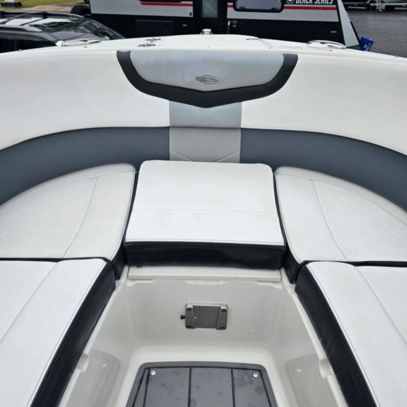 A photo of this 2021 Chaparral 307 SSX