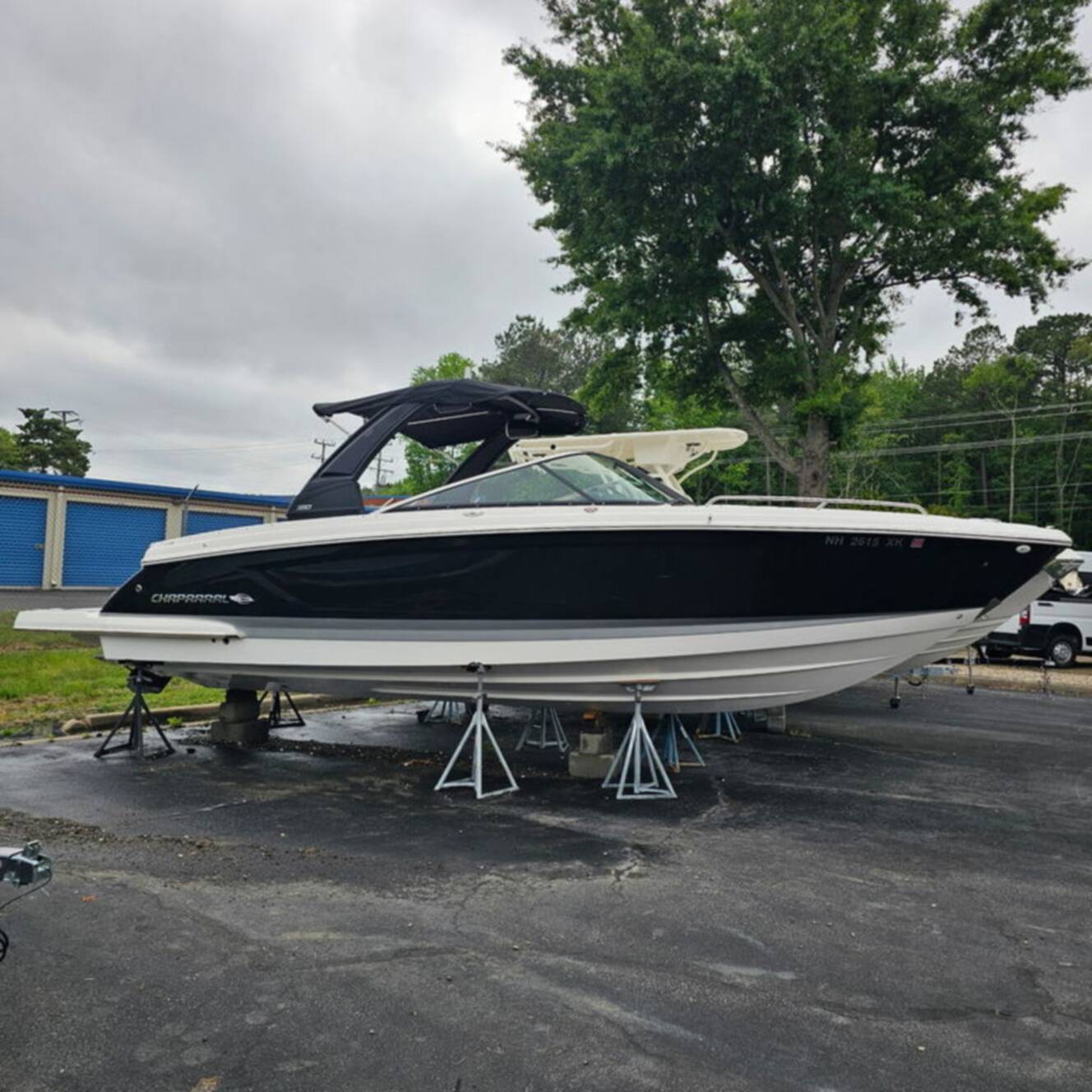 A photo of this 2021 Chaparral 307 SSX